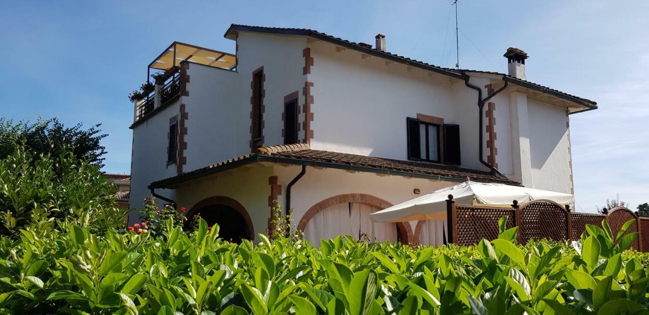 הוילה מונטיצ'יאנו La Casa Di Gigliola מראה חיצוני תמונה